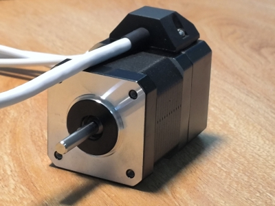 西门子S7-1200PLC 控制步进电机 MD-4240-PN (1) 电机开箱